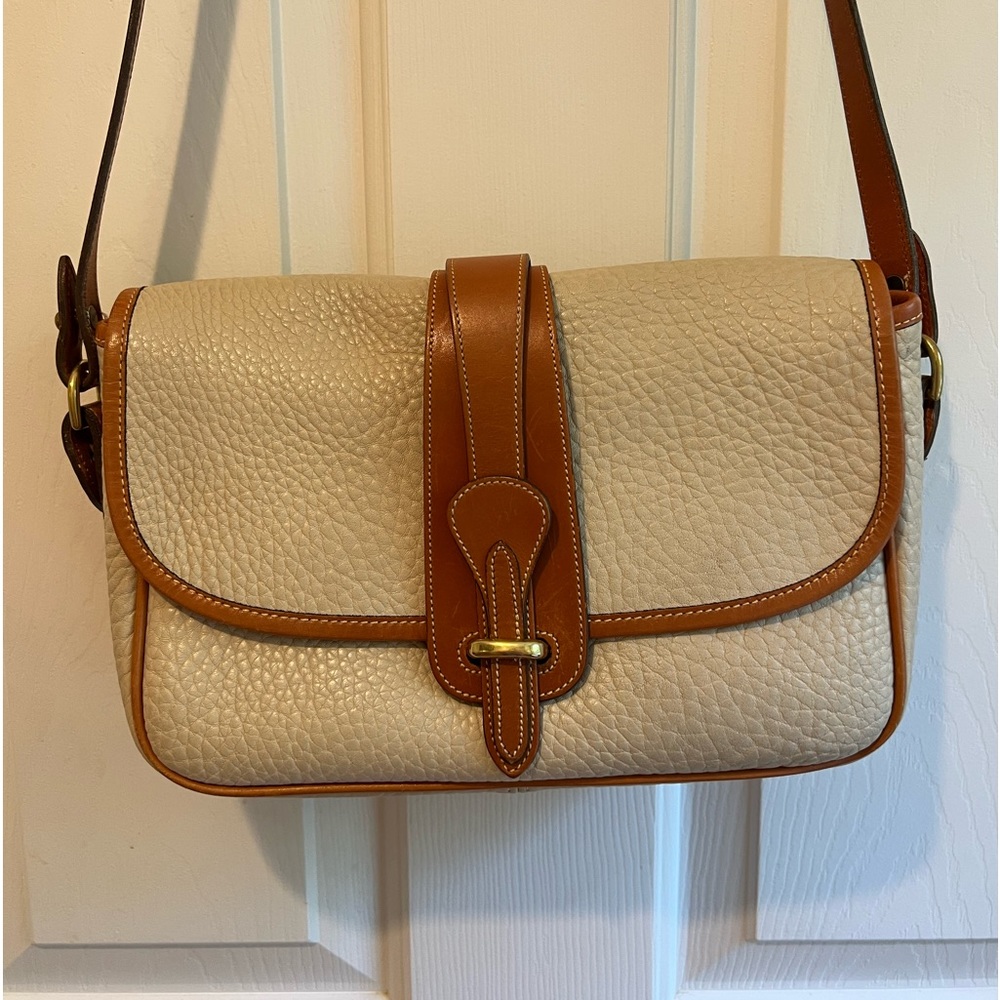 Trio of Dooney & Bourke bags - all in excellent condition.